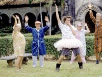 Эйс Вентура: Розыск домашних животных (1993)